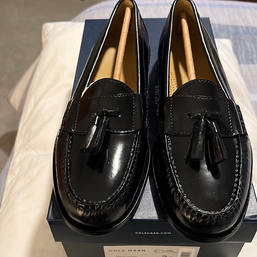 Mens cole haan size 9 black ponch tassel